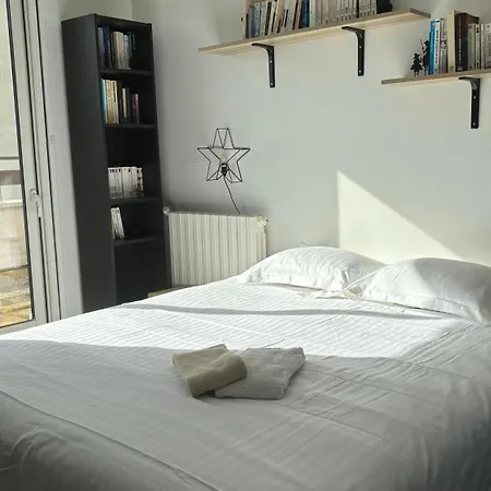 Apartment Le Bloy - Grande Terrasse, Proche Paris