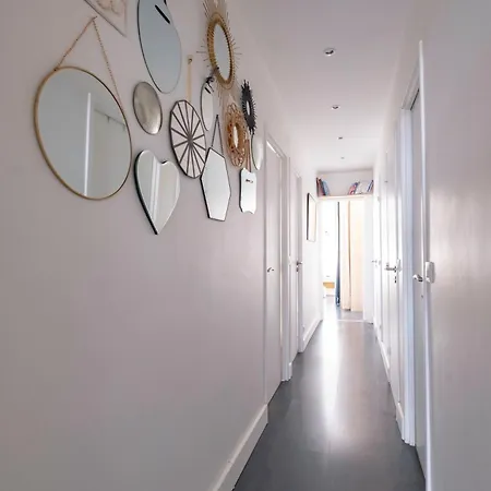 Apartment Le Bloy - Grande Terrasse, Proche Paris
