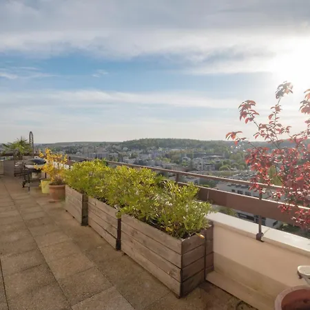 Le Bloy - Grande Terrasse, Proche Paris